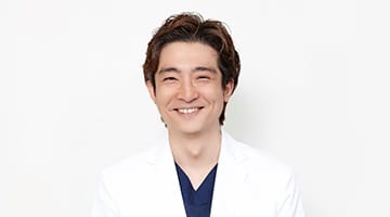 初村 英逸