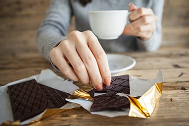 チョコレートの過剰摂取は禁物です！