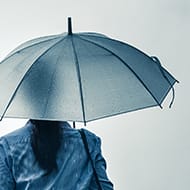 梅雨時期はうつになりやすい~不快指数もメンタルに影響する?~