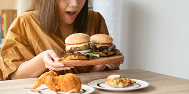 過食性障害とは?