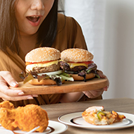 過食性障害の症状と対処法
